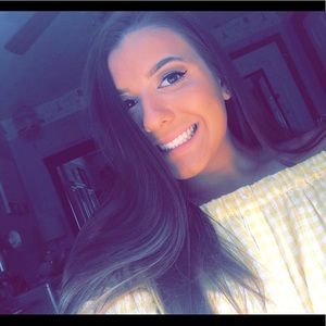 Meet your Posher, Natalie